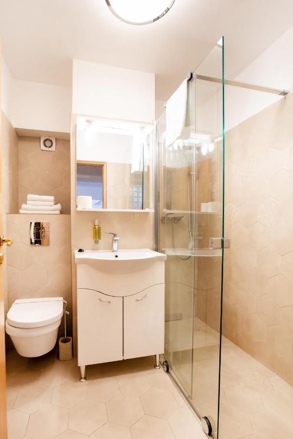 Virtutii Residence Bukares Bagian luar foto